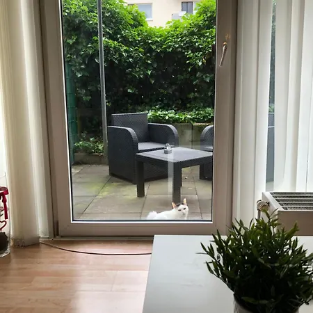 Mit Terrasse Naehe Koeln-deutz *