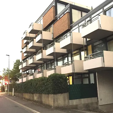 Apartment Mit Terrasse Naehe Koeln-deutz *